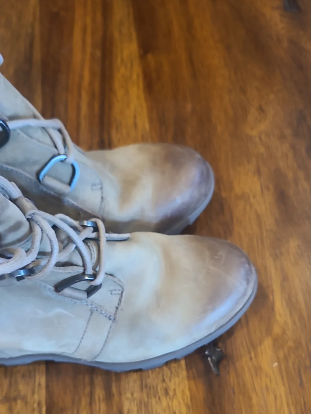 Sorel Joan of Arctic Wedge II Boots – Tan Leather Lace-Up Size 9